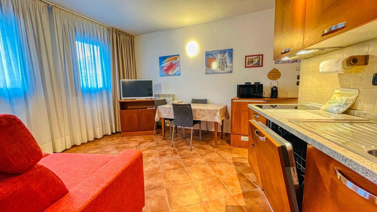 Appartamento Smith Roero - Affitti Brevi Italia Bardonecchia Buitenkant foto
